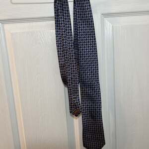 True Forum Purple and Grey/Silver Silk Geometric Necktie